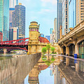 Riverwalk and reflection, Chicago architecture